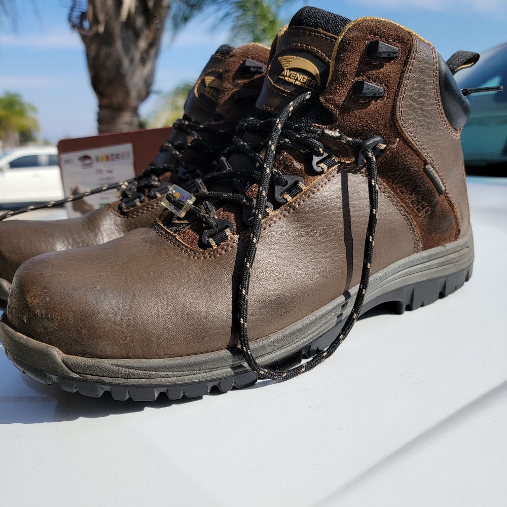 Fsi Footwear Specialties International Nautilus Avenger